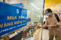 Giá vàng hôm nay 15/8: Áp lực lãi suất, vàng tăng thẳng đứng