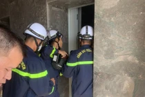 Giải cứu 10 người mắc kẹt trong thang máy ở chung cư FLC Đại Mỗ