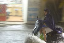 Vùng áp thấp mạnh lên thành áp thấp nhiệt đới, miền Bắc mưa lớn từ chiều nay