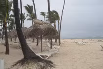 Áp thấp nhiệt đới trên biển Đông, miền Bắc nhiều nơi mưa dông