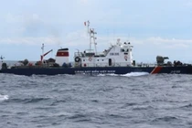 Cảnh sát biển nỗ lực cứu tàu Hoa Mai 25 bị nạn