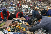 Luật Nhân quả: Kiếp này chúng ta giàu hay nghèo do đâu?