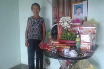 Đang ngủ, cha phát bệnh tâm thần, đánh chết con trai ruột