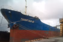 Tàu chở 4.000 tấn chất thải nguy hại "mất tích" tại Vũng Tàu