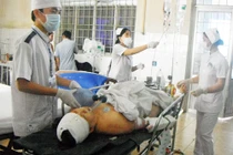 Ghen vợ, cuồng sát, chém 5 người thương vong