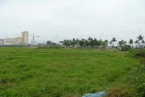 HN giải thích đất xây chung cư, trụ sở tăng, đất cho giáo dục giảm