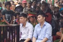 Vào tù vì... “anh hùng cứu mỹ nhân“