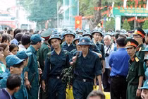 Cán bộ, công chức cũng phải nhập ngũ