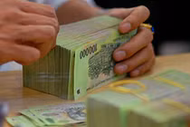 Đề xuất năm 2015 tăng lương cho ba nhóm đối tượng