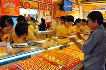 Giá vàng tăng chóng mặt, lên sát ngưỡng 38 triệu/lượng