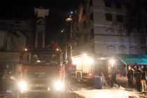 Hậu Giang chi viện 4 xe chữa cháy tại công ty may Cần Thơ