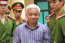 "Bầu" Kiên: Vợ đẹp, nhà lầu, siêu xe đến... dép tổ ong