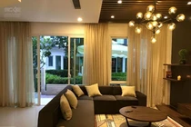 Nhà phố thiết kế ấn tượng với gam màu nâu trầm tại KĐT Park City