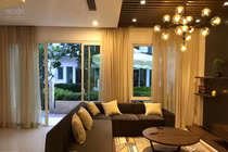 Nhà phố thiết kế ấn tượng với gam màu nâu trầm tại KĐT Park City