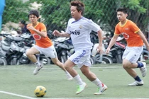 Nếu Việt Nam thua Thái Lan, Tuấn Hưng sẽ cạo trọc đầu