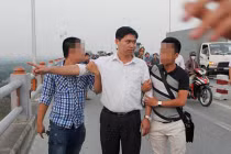 Không tìm thấy xác vì chị Huyền bị rạch bụng sau khi chết?