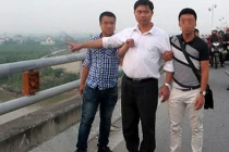 Vợ BS Tường chứng kiến cảnh chồng ném xác nạn nhân