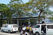 Y tá mang bầu 8 tháng bị xe container cán chết