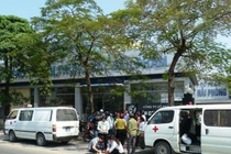 Y tá mang bầu 8 tháng bị xe container cán chết