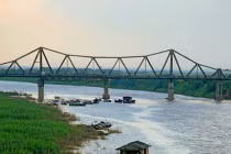 Có phương án 4 bảo tồn nguyên vẹn cầu Long Biên?