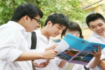 Các trường căng thẳng lo ôn thi THPT quốc gia cho HS