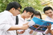 Các trường căng thẳng lo ôn thi THPT quốc gia cho HS