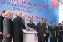 Khởi động hệ thống xử lý nhiễm dioxin tại sân bay Đà Nẵng