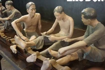 Chuyện làm báo vô cùng hà khắc trong nhà tù Hỏa Lò