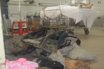 Nhân chứng kể lại phút kinh hoàng xe khách lật xuống ruộng