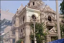 Biệt thự bề thế của “nữ hoàng chuối” Lào Cai bỏ hoang, rêu mốc