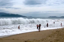 Hình ảnh miền Trung trước khi bão số 4 đổ bộ