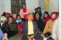 Sóng biển đánh chìm tàu cá, 10 người mất tích