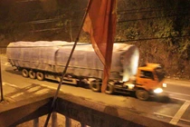 Xe “vua”, xe giường nằm hoán cải trước giờ tắc tử