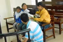 Vợ làm ăn xa, hiếp dâm con riêng vợ 12 tuổi