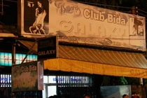 Nữ sinh bị người tình già đâm chết, giấu xác ở quán bi-da