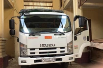 Khách hàng tố đại lý Isuzu Long Biên bán xe " đểu"