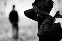 Gặp thiếu nữ bị lừa khóc bên đường, nhận ra đứa con rơi