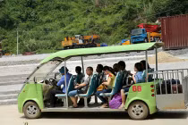 Zoom giao thương tấp nập tại các cửa khẩu Việt-Trung