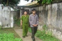 Tên trộm tà dâm, sát hại bà mẹ cho con bú