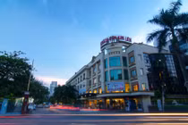 Bán đấu giá 52% KS Kim Liên, giá khởi điểm 112 tỷ