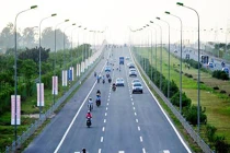 Thu phí đại lộ Thăng Long: Vô lý, thiếu thuyết phục