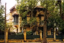 Những biệt thự cổ rộng đẹp giá đắt như kim cương ở HN