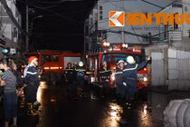 Cháy ngùn ngụt tại công ty sản xuất bông gòn TP HCM