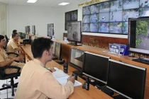 Đột nhập sở chỉ huy camera phạt nguội của CSGT HN 