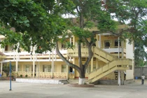 Hiệu trưởng “ỉm” hàng tỷ tiền ăn, học bổng HS, thai sản GV