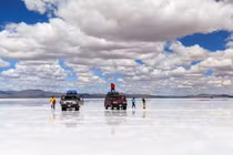 Tận mục cánh đồng muối tuyệt đẹp lớn nhất thế giới