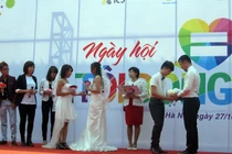 Đám cưới ngọt ngào của 2 cặp đôi đồng tính ở HN