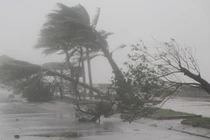 Đêm nay, các tỉnh miền Bắc mưa rất to vì bão số 2