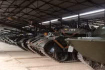 Khi lính xe tăng Việt Nam... "làm liều"