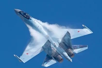 Lý do Iran chọn mua tiêm kích Su-35 từ Nga